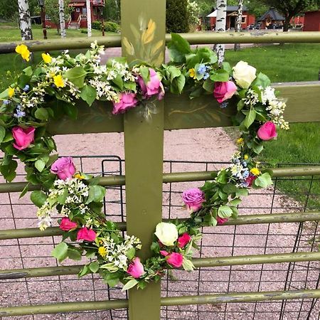 Mysigt Boende I Raettvik Med Utsikt Oever Siljan Exteriér fotografie