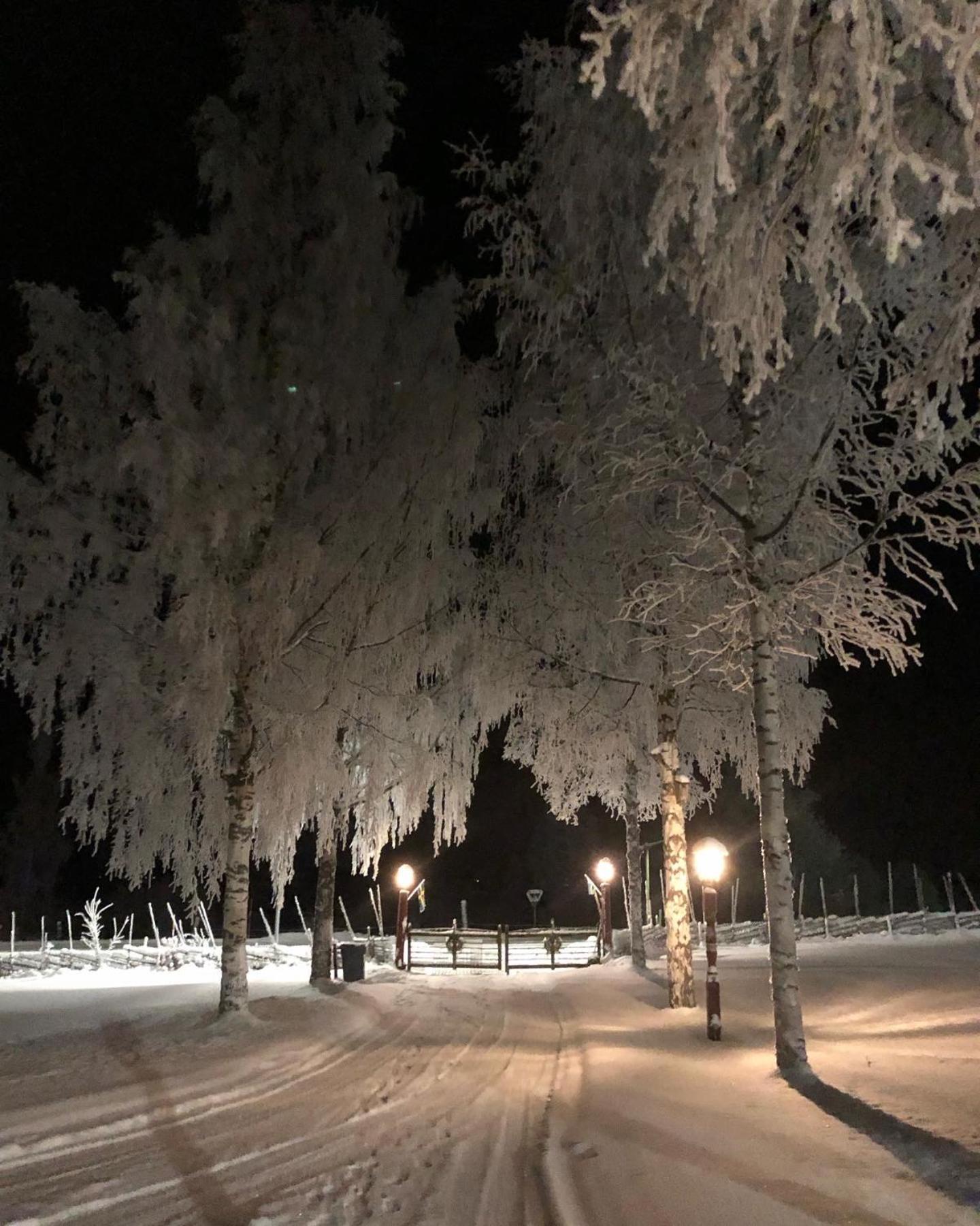 Mysigt Boende I Raettvik Med Utsikt Oever Siljan Exteriér fotografie